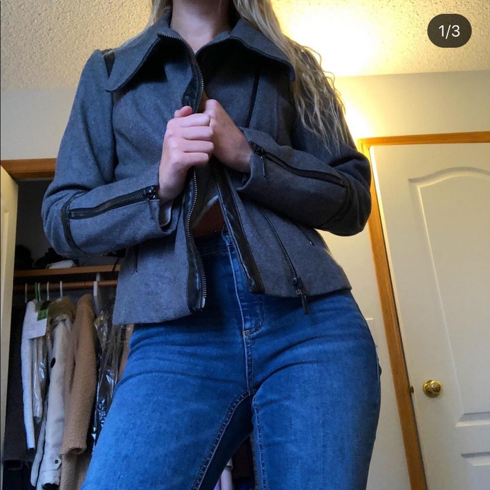 Guess Cropped Wool Jacket